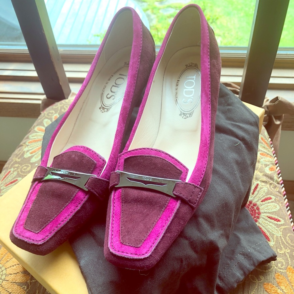 Vintage Tod’s suede pump St: Billie in Fuchsia